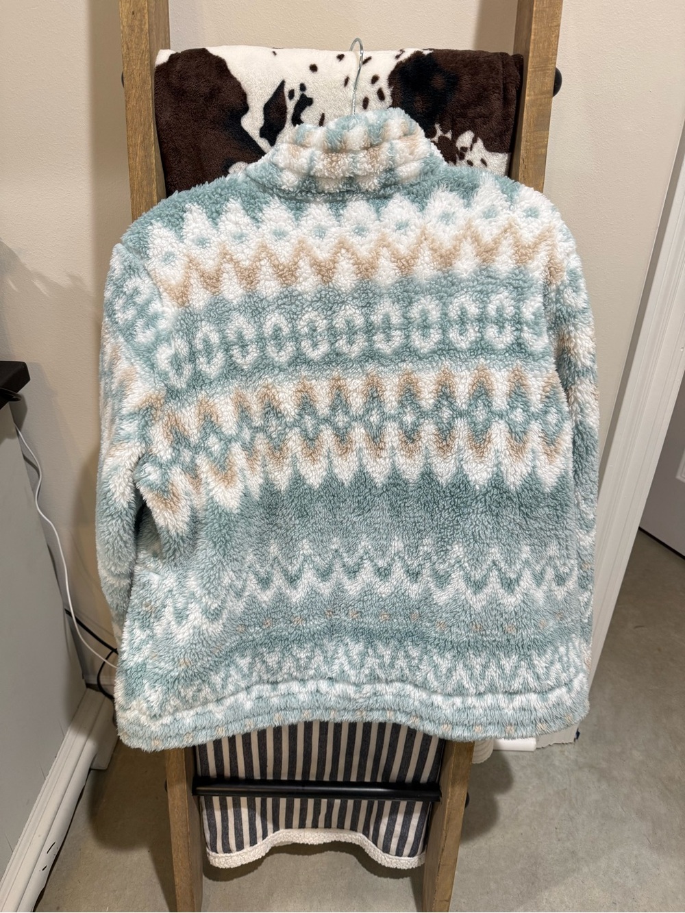 Free Country Plush Zip-Up Jacket in Mint, Cream & Tan - Picture 5 of 5